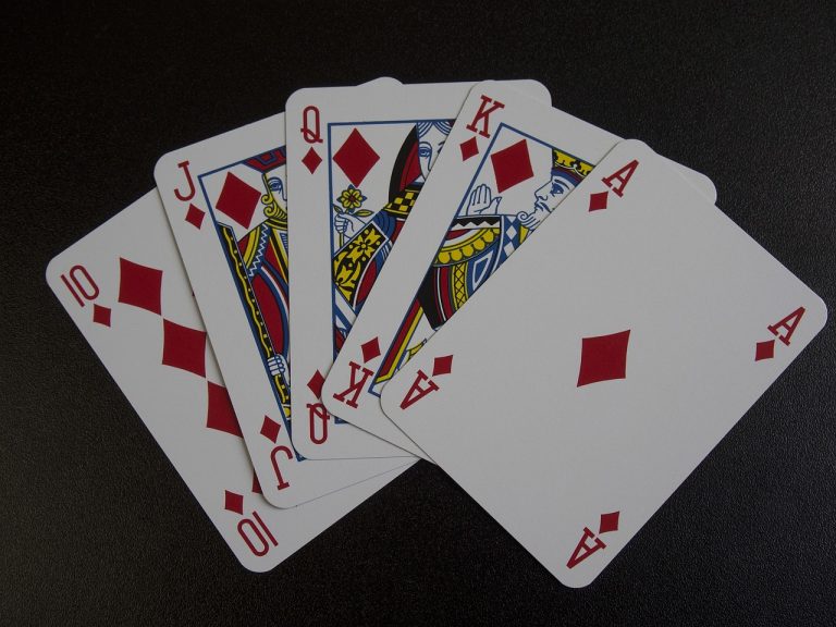 royal flush playing cards
